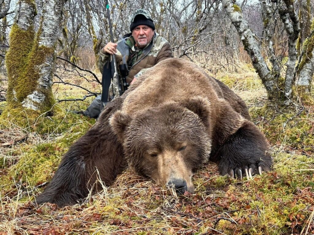 Kodiak Brown Bear Hunting in Alaska. 10' Kodiak Brown Bear Hunt in Alaska.